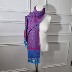 PASHMINA- New Silk and Pashmina Paisley Shawl